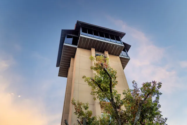 Tower Whiskey Bar at Tanglewood Resort
