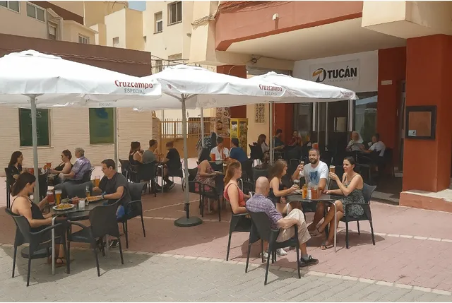 Cafeteria Tucán Snack