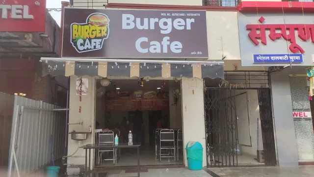Pawan Burger cafe