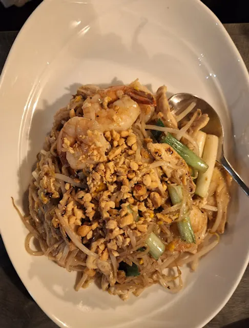 Phu-Ket Thai Restaurant