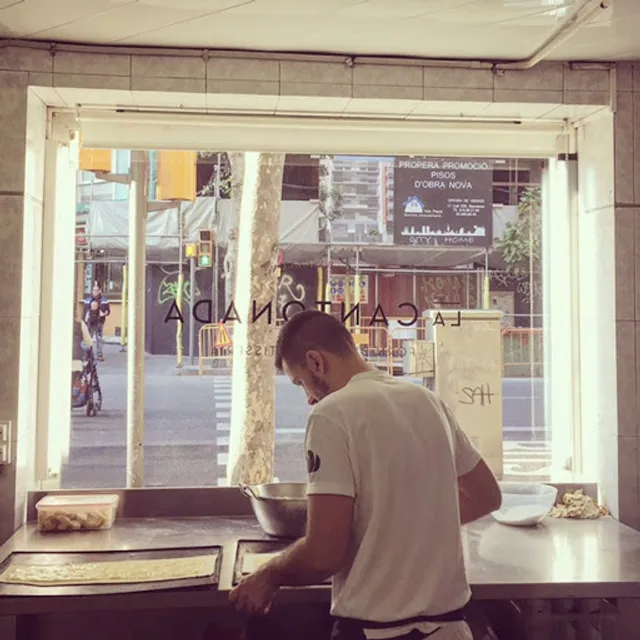 La Cantonada Forn & Pastisseria