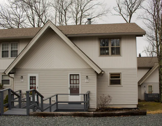 Bear's Loft Townhome