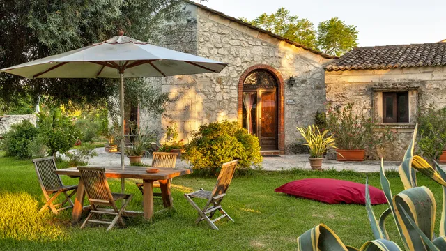 Villa Dei Papiri Resort