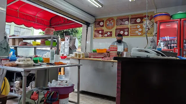 Taquería Los Gallos desde 1976