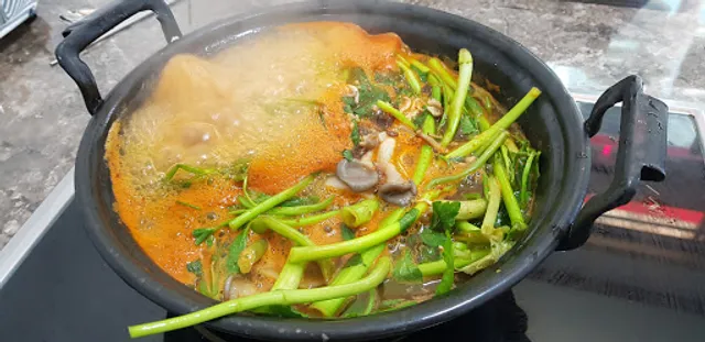 등촌동 샤브 칼국수 버섯 매운탕