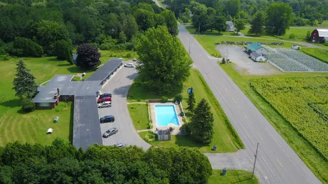 Skaneateles Inn on 20