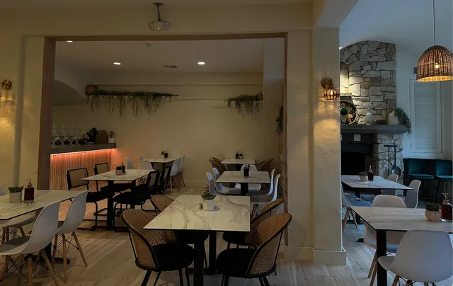 El Bistro by the Sea