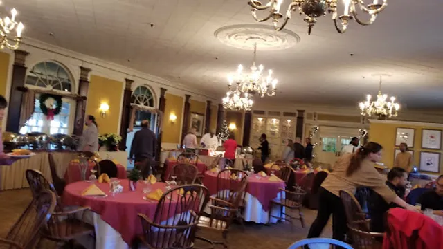 Mid Pines Inn And Restaurant