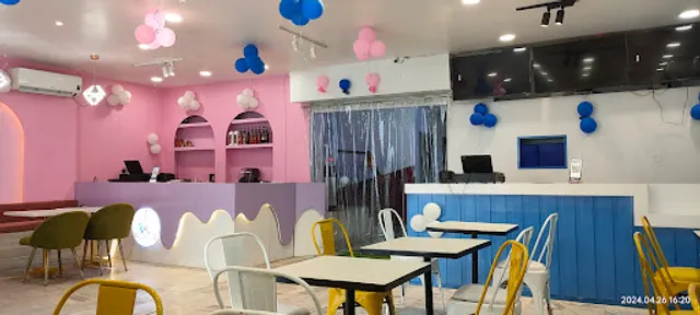 Bangs | Best Burger in Varanasi | Best Restaurant in Varanasi