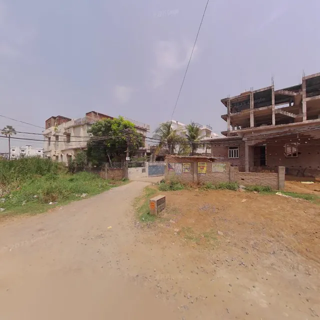 OYO 87819 Royal Palm Guest House