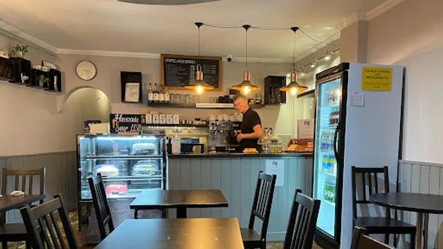 Thompsons Close Cafe