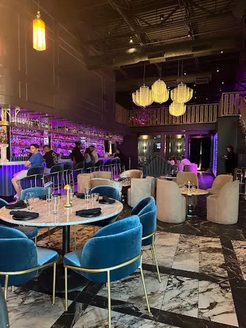 Snowbird Cocktail Lounge & Kitchen