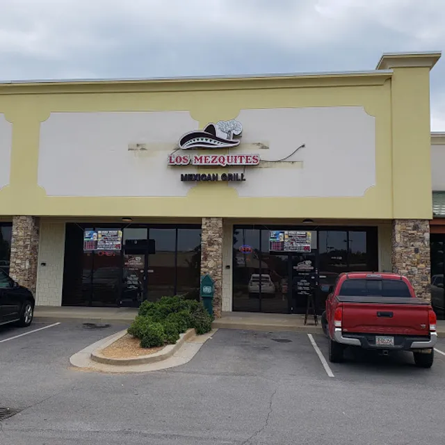 Los Mezquites Mexican Grill