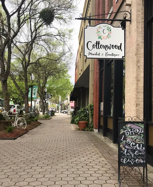 Cottonwood Market & Boutique