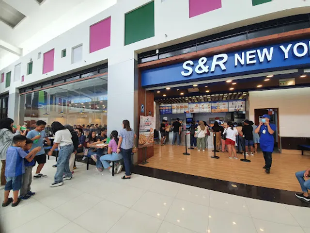 S&R New York Style Pizza - SM City Davao