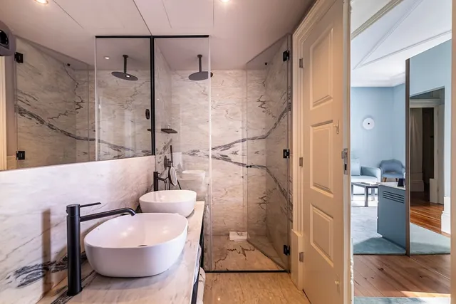 Maison Bleue Luxury Guesthouse & Art