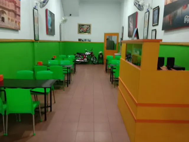 Martabak Sabass's Indian Food (மார்தபக் சபாஸ் இந்திய உணவு)