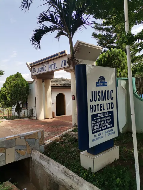 Jusmoc Hotel