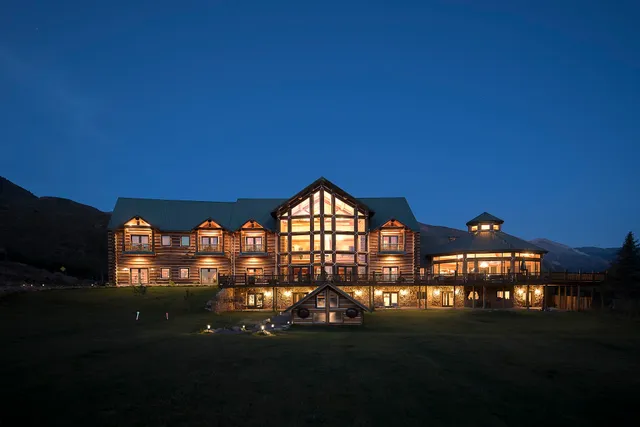 The Lodge at Needle Rock