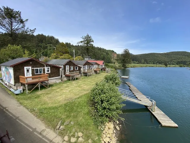 Raines Resort Cabins, RV & Campground in Pacific City / Woods