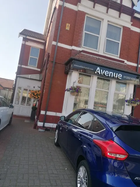 AVENUE • Guest House