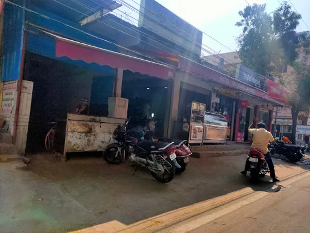 Hotel Sri Vijayalakshmi (Breakfast Meals & Biryani)