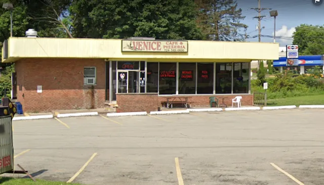 Venice Cafe & Pizzeria