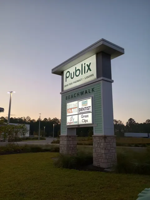 Shoppes at Beachwalk