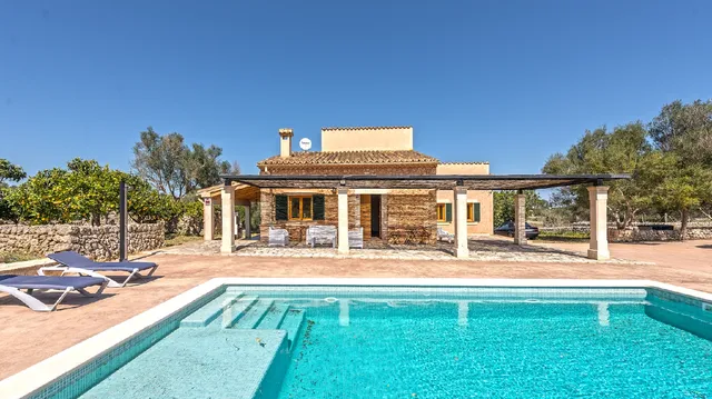 Finca CASA BINITAREF