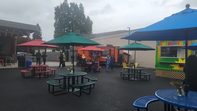 Weil Arcade Food Park