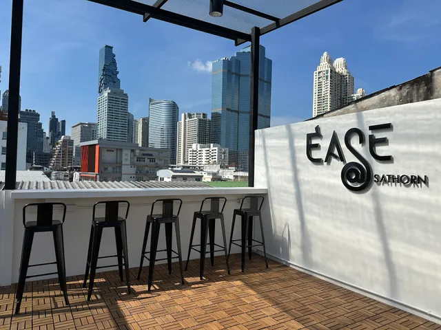 Ease @ Sathorn Hostel and Co-working Space