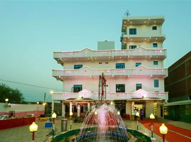 OYO 8837 Hotel Surya Galaxy