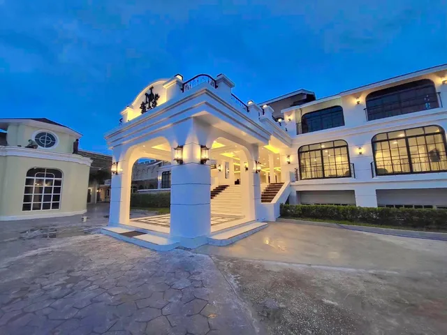 Nattapong Grand Hotel