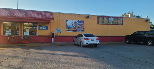 A&V Lopez Supermarket