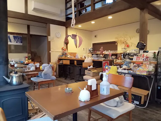 Cafe Yuimaaru