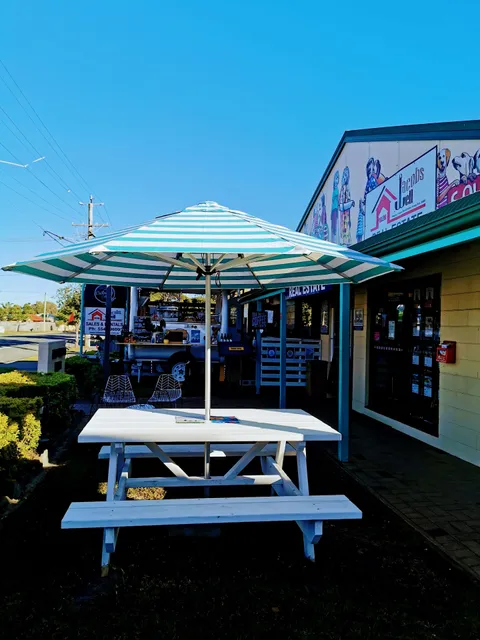 The Castaway Cafe Grab and Go