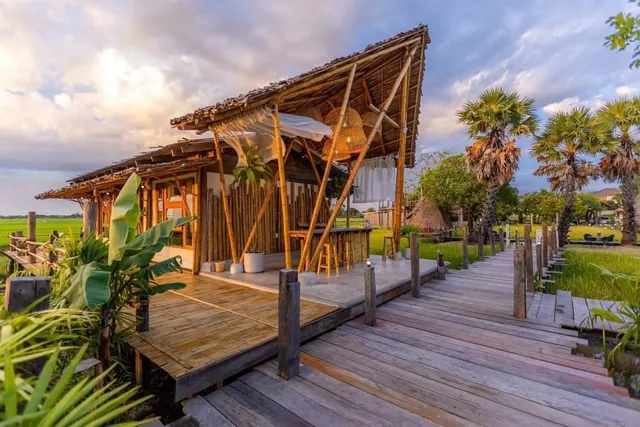 นาข้าว คอทเทจ รีสอร์ท Nakhao Cottage Resort