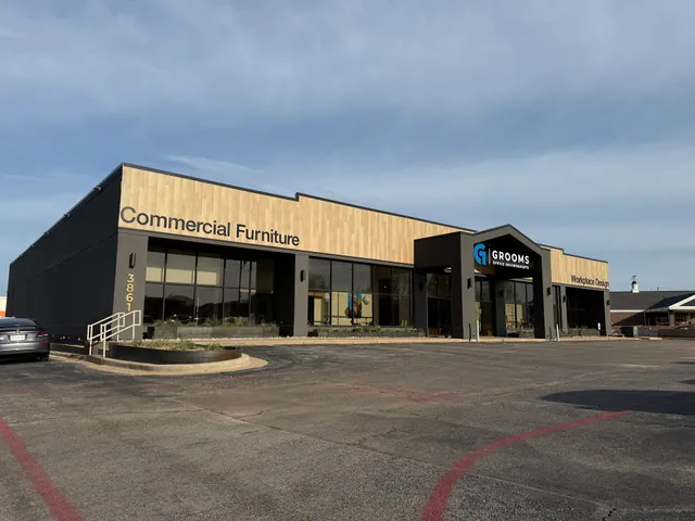 Grooms Office Environments