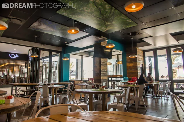 Truth Café And Restaurant