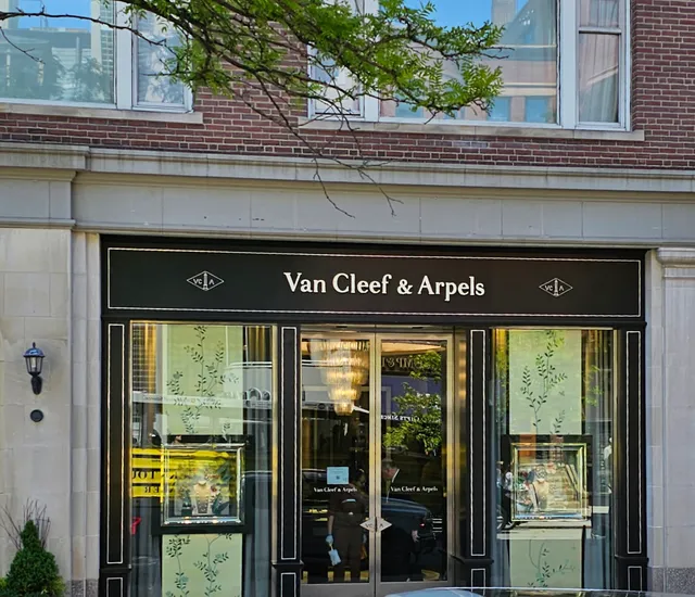 Van Cleef & Arpels (Boston - Newbury Street)