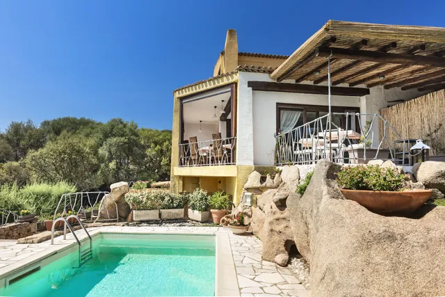 Iconic Luxury Suites