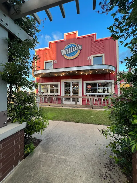 Willie's Grill & Icehouse