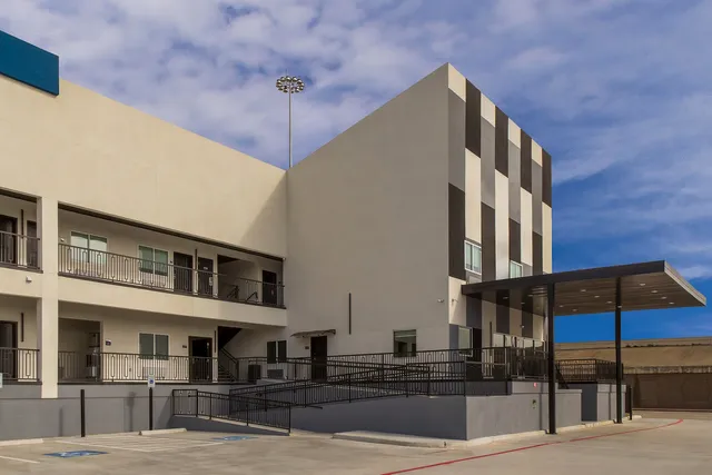 Scottish Inns & Suites