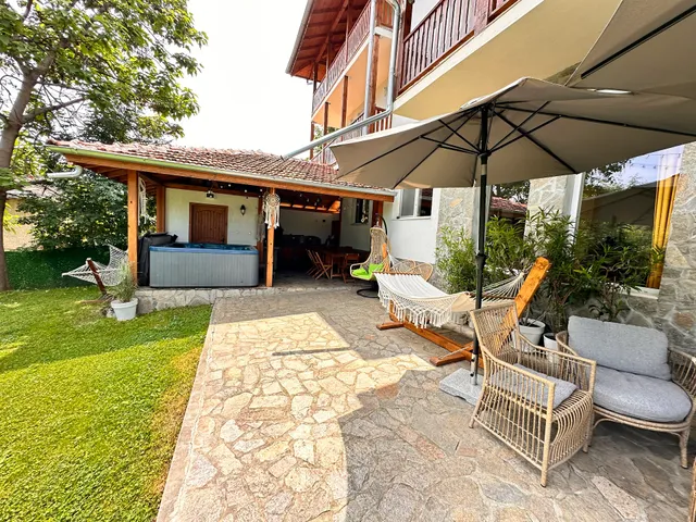 Au Nature Guesthouse