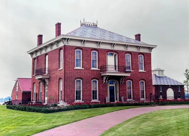 Rising Hall B&B + Wedding and Event Center