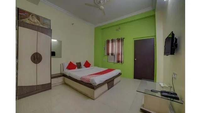 OYO 30243 Hotel Sanwariya Bhagwan