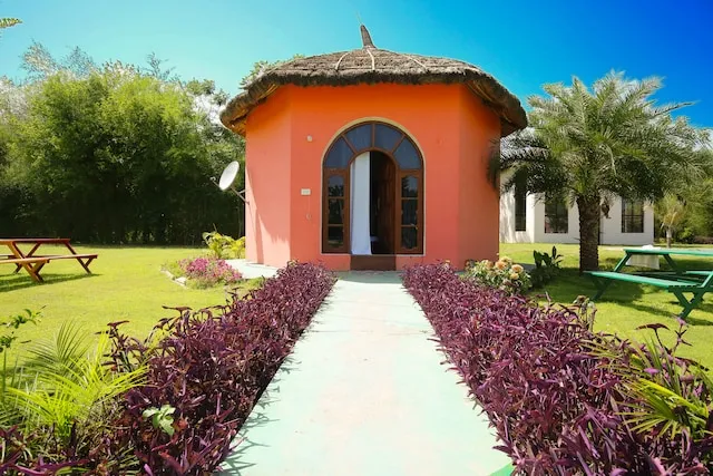 OYO 37196 Whispering Shacks