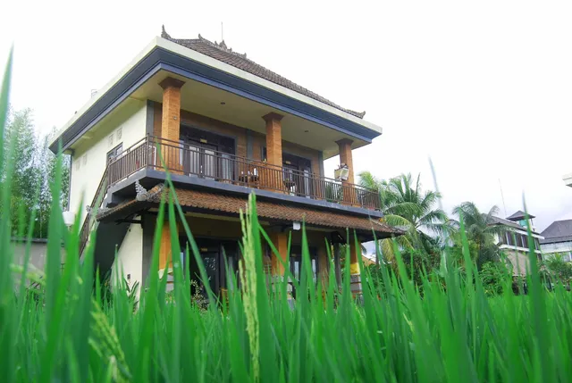 Adi Santia Bungalow