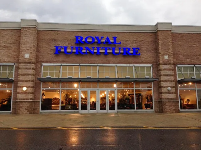 Royal Furniture - Birmingham Trussville