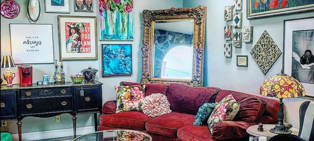 Azalea House by Aliana